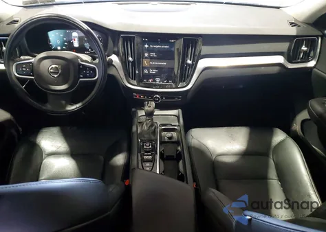 2020 Volvo S60 T5 Momentum z USA, uszkodzony, nr VIN 7JR102FK6LG045868